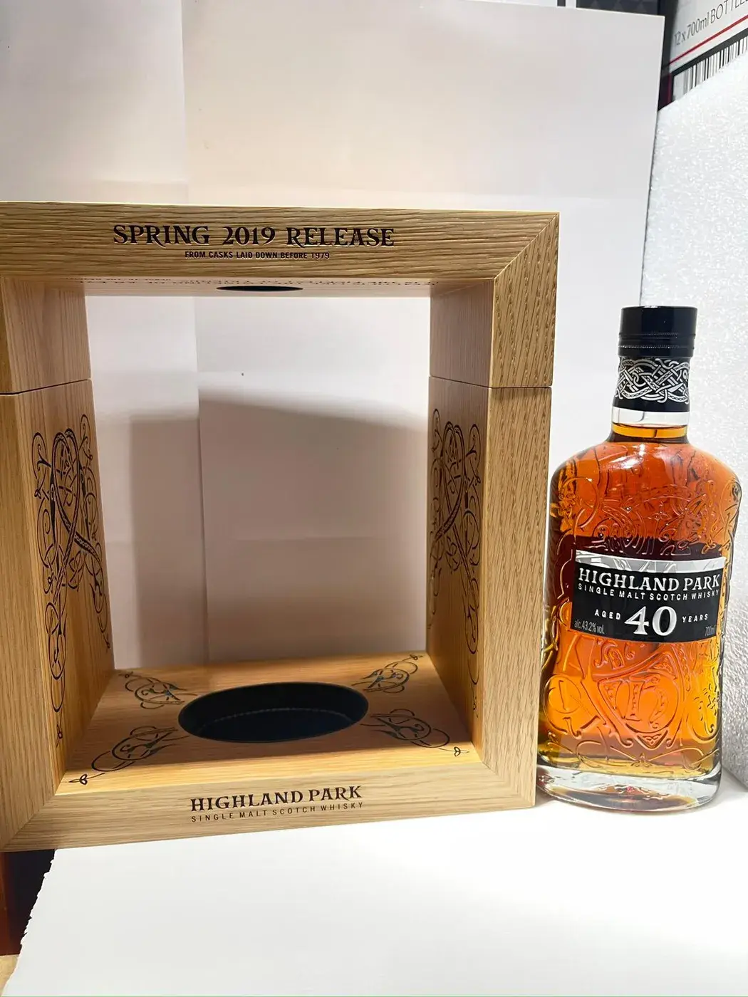 Highland Park 40 Year Old 2019 Release 43.2 abv NV (1 BT70) — Highland, Scotland